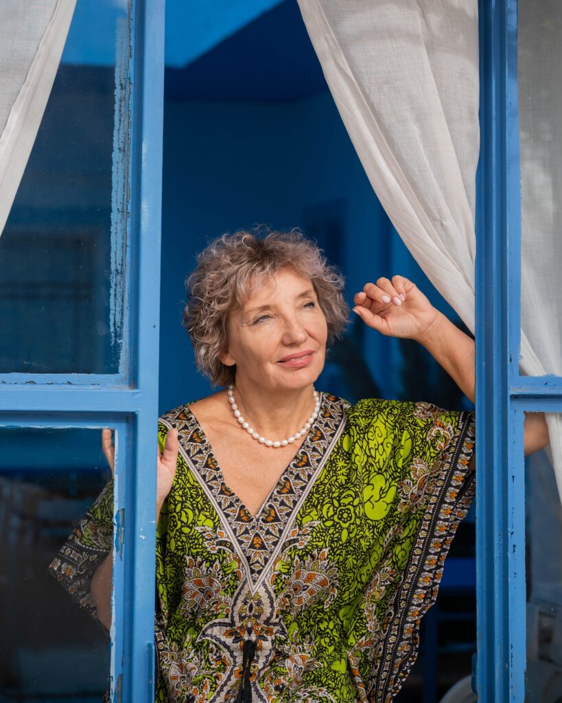 Портрет Ладушки — психолога-консультанта, гипнотерапевта и holistic life coach, предлагающей помощь в решении жизненных кризисов и поиске гармонии